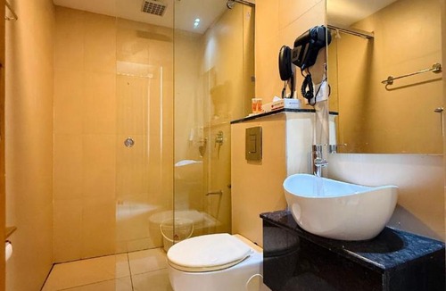 Malappuram Hotel | Mountain Pass Residency