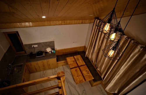 Manali House | Mountainshack Riverside Stay & Cafe