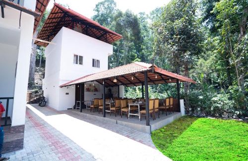 Virarajendrapet House | Navut Homestay Coorg