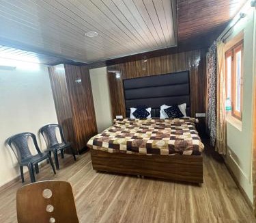 Landour Apartment | Nirmalesh Bhawan 3bhk Landour Mussoorie