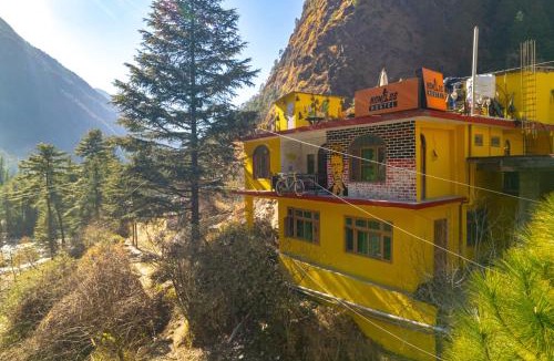 Kasol Hostel | Nomads Hostel
