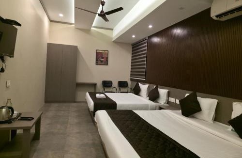 Ernakulam South Hotel | Oak Field Inn
