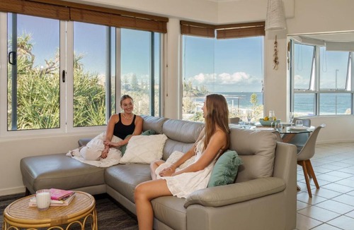 Kings Beach Apartment | Oceanfront Views at Rolling Surf Resort