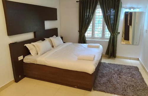 Alwaye Hotel | Oikos Kariyad