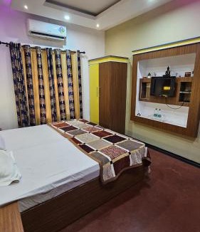Shoranur House | Oudh blooms