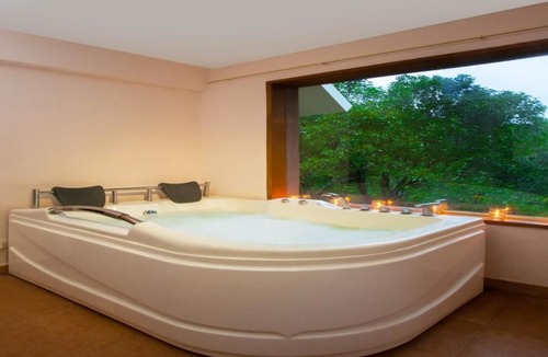Pirmed Hotel | Oxygen Resorts Thekkady