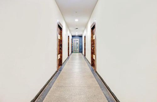 Madhurawada Hotel | OYO Collection O Vizag International Cricket Stadium
