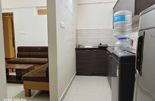 Nedumbassery Apartment | PAL SUITES ROOMS, 2min to the COCHIN INTERNATINAL AIRPORT NEDUMBASSERY