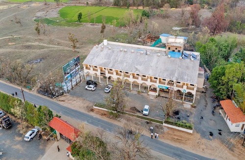 Kohka House | Palette Orient Greenz Pench by CheckIn