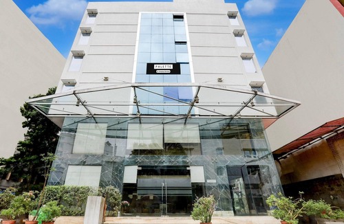 Ahmedabad City Centre House | Palette River Front Railway Station