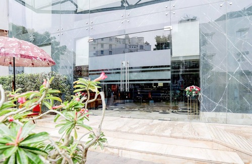 Ahmedabad City Centre House | Palette River Front Railway Station