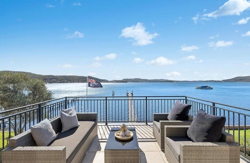 Koolewong House | Panoramic Waterfront Estate, Private Jetty