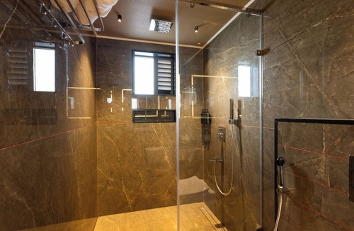 Alwaye Hotel | Paramount Residency