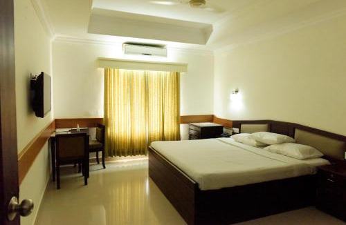 Kollengode Hotel | Paray Village County