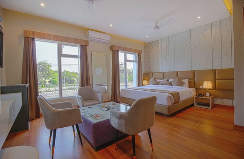 Zirakpur Hotel | Pax Hotel AK Continental