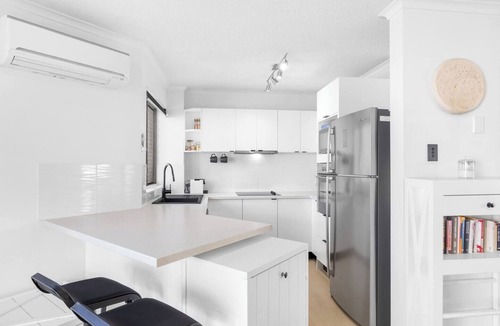 Mooloolaba Villa | Penthouse Apartment in Mooloolaba | Pet Friendly