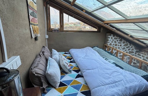 Naggar Bed & Breakfast | Perfect 1-bedroom bed and breakfast in adorable Naggar