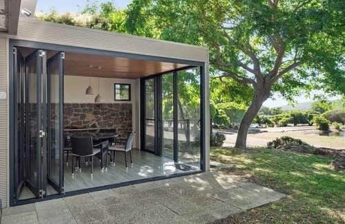 Yallingup Cabin | Petra Olive 4