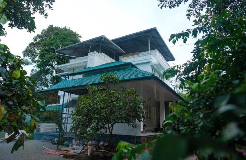 Peermade House | Pine Stays