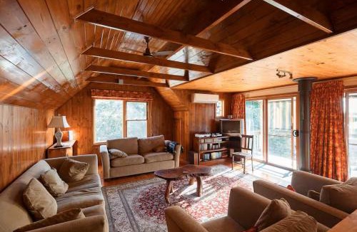 Muston House | Possum Ridge