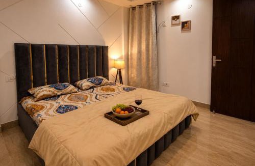 Chhatarpur Apartment | Premium 3BHK with spacious living room near Airport, South Delhi