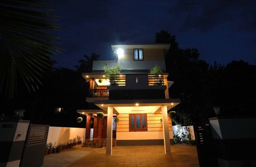 Thiruvananthapuram House | Premium Homestay in Thiruvananthapuram (2 Bedroom, Individual First Floor)