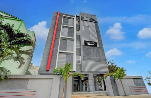 Hyderabad House | PremiumOYO NAGARAM