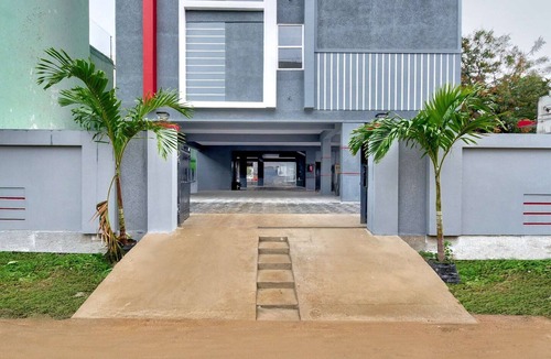 Hyderabad House | PremiumOYO NAGARAM