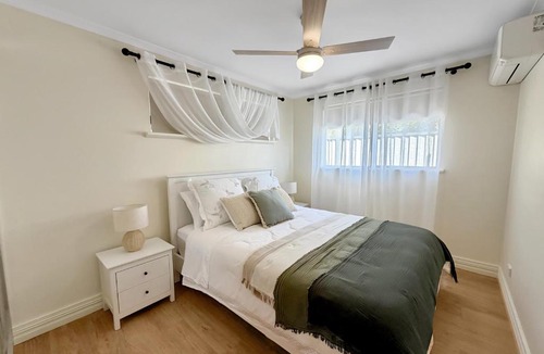 Preston Beach House | Preston Beach Escape - Boat & Caravan Parking