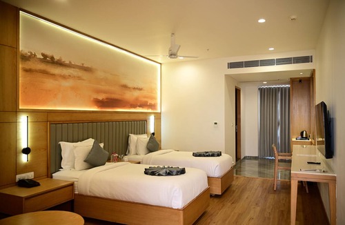 Prantij Hotel | Pride Elite Himmatnagar