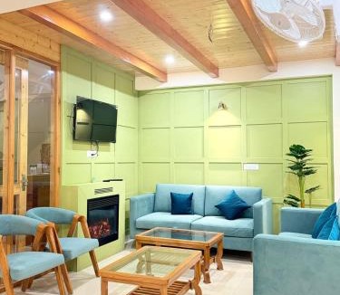 Manali Ski Chalet | Private Villa Alpine Escape 6BHK