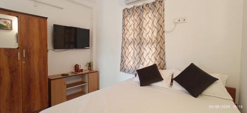 Perungalathur House | property is not bookable