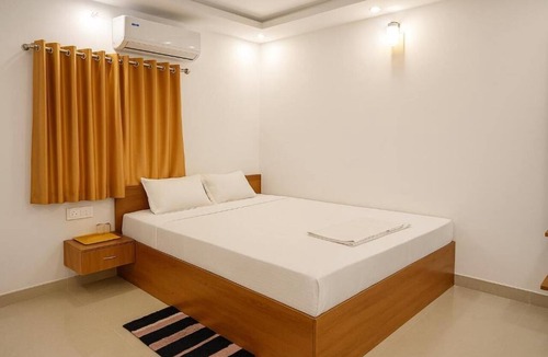 Tiruvallur Hotel | PY OLLIV THIRUVALLUR