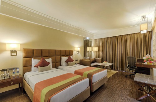 Vijayawada Hotel | Quality Hotel D V Manor