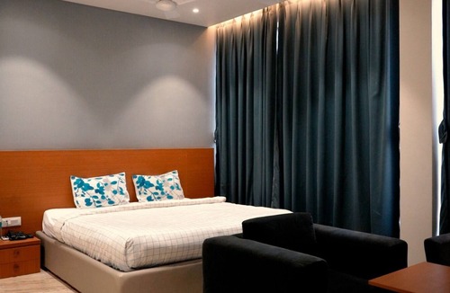 Manmad Hotel | Radhika Inn