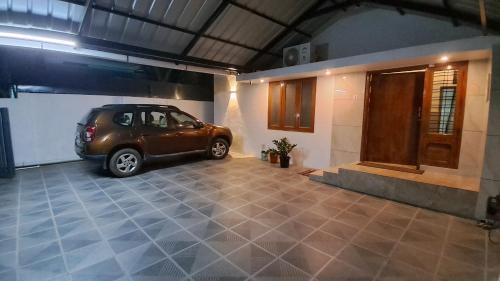 Thiruvananthapuram Villa | Raj Villa