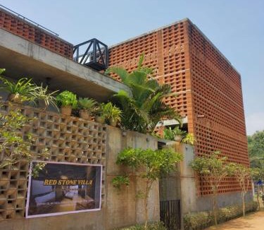 Kalapettai Villa | Red Stone Villa