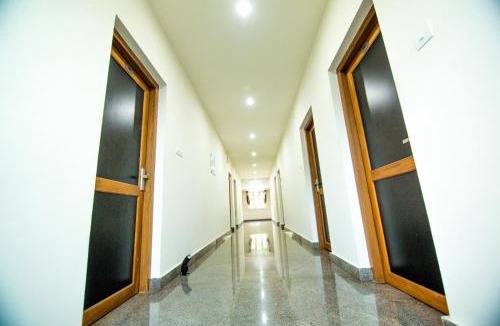 Perintalmanna Hotel | Regal residency