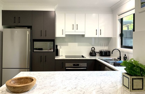 Culburra Beach House | Relaxing, comfortable townhouse - 10 minutes walk to the beach