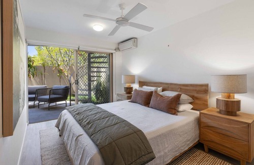 Noosaville Apartment | Riverfront Luxury - Poolside, Near Hastings