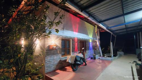 Koppa House | Riverview Homestay, Vegetarians preferred, Near Tunga River, Beside Nuggimakki Mahalingeshwara temple