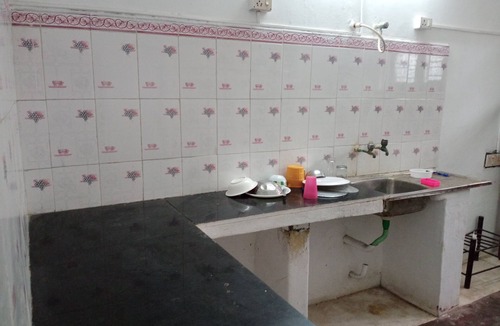Kalapettai House | room for travelers non ac room for ladies only