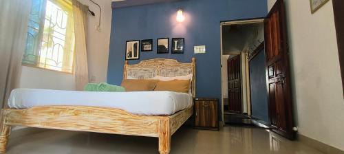 Morjim House | Rooms in the 4 Bedroom House, Morjim Beach 500 meters away