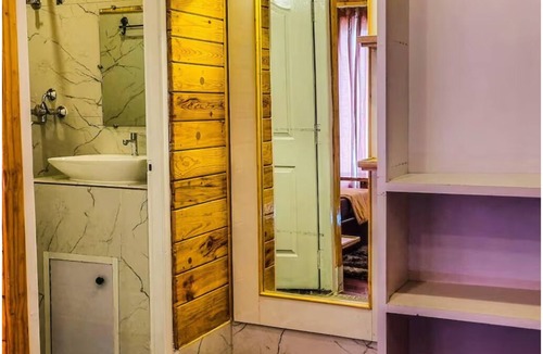 Tehri House | Route707 Farmstay/Entire Duplex/Lakeview/Tehri