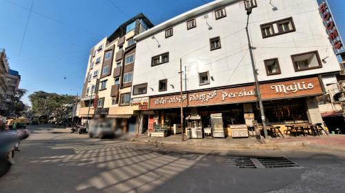Shivaji Nagar Hotel | Royal Inn Lodge Shivaji Nagar
