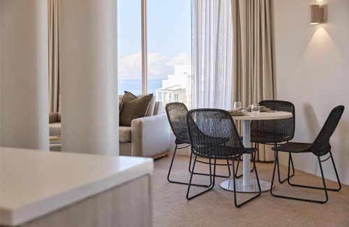 Cronulla Hotel | Rydges Cronulla Beachside