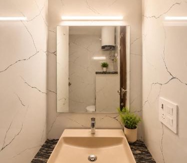 Sector 39 Apartment | Ryoko Home Medanta - Studios with Kitchen