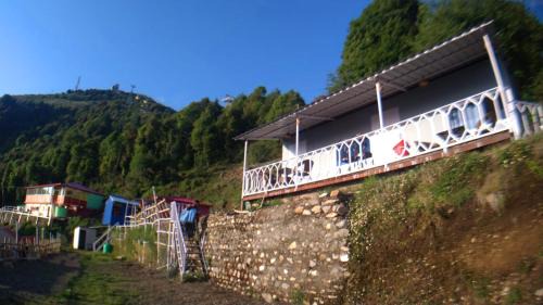 Kanatal Resort | Sadhoo Vibes Resort