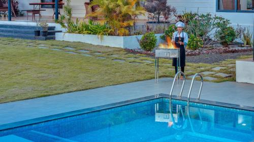 Pali Villa | SaffronStays Green Lawns