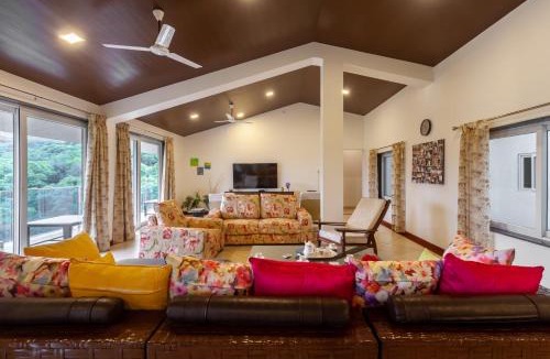 Mahabaleshwar House | SaffronStays Horizon 360 - 5BR pet-friendly villa with infinity terrace views, garden & French windows near Mahabaleshwar Market